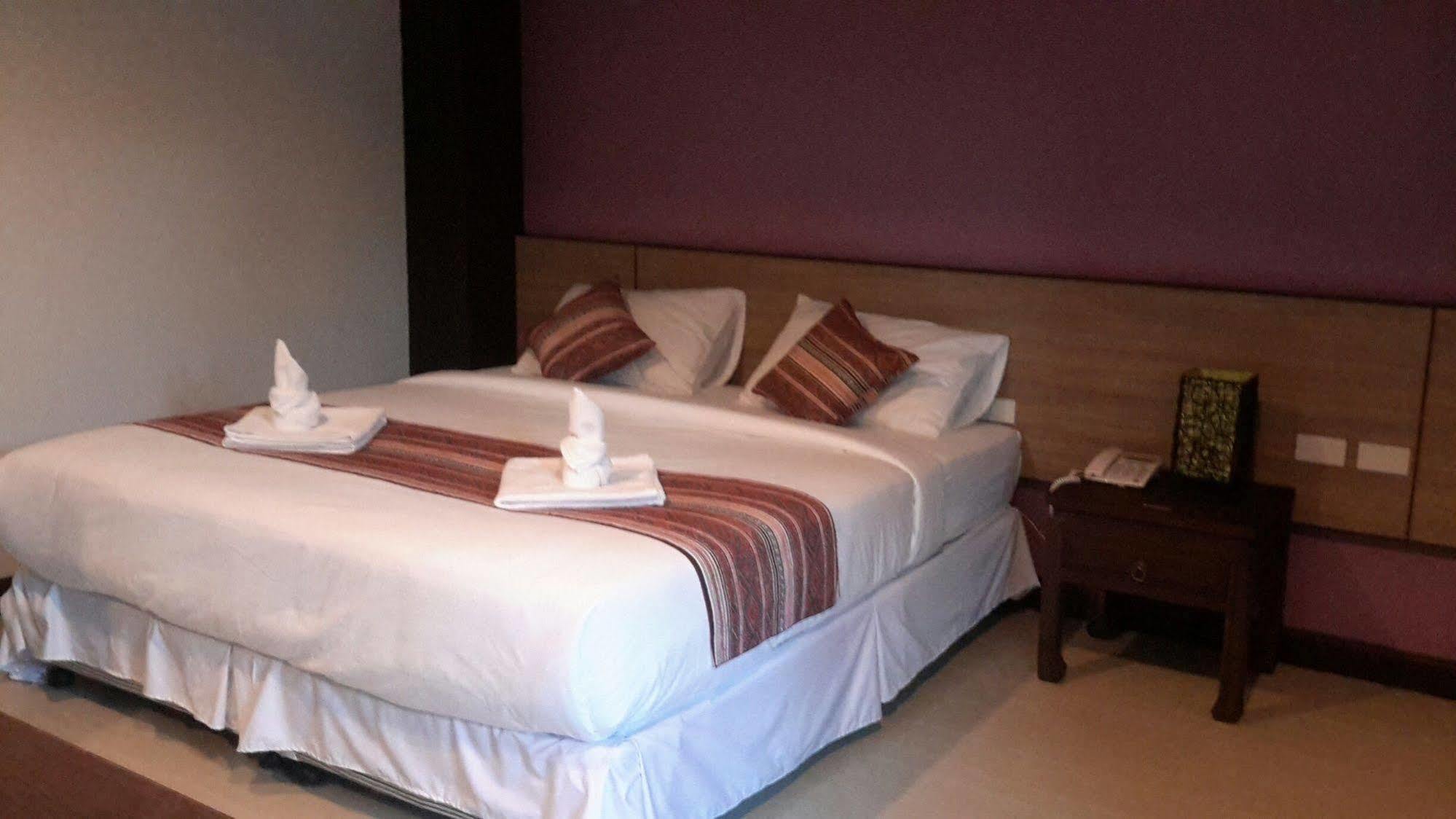 Oyo 1127 Baan Siam Hotel Chiang Rai Esterno foto